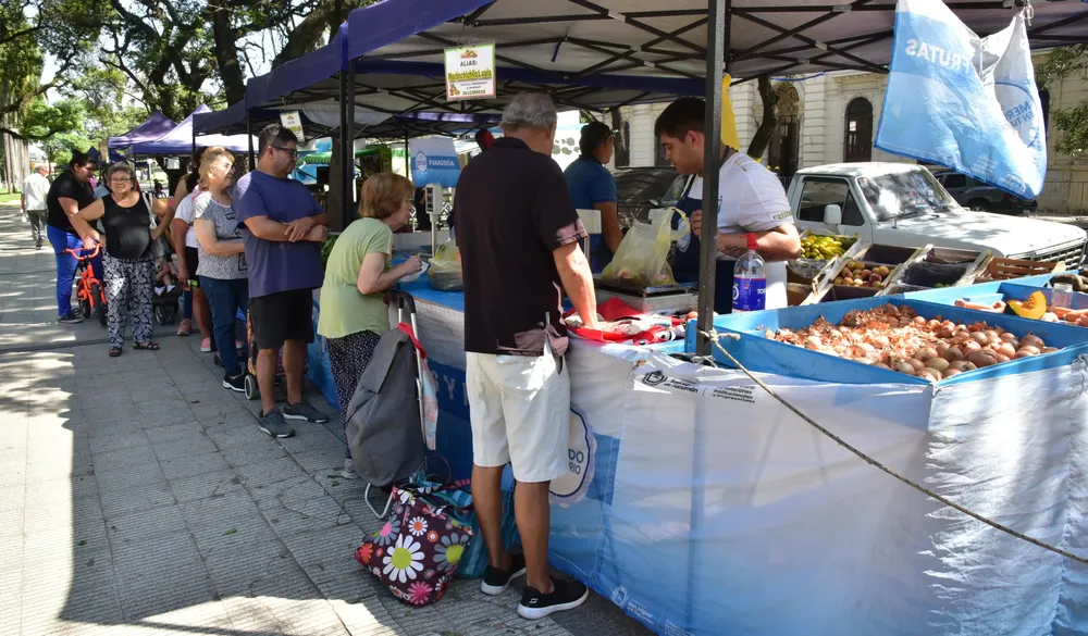 Mercado en tu Barrio 2024 plaza urquiza