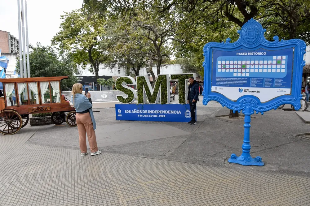 paseo de la independencia 2024 ciudad smt plaza de los congresales 2