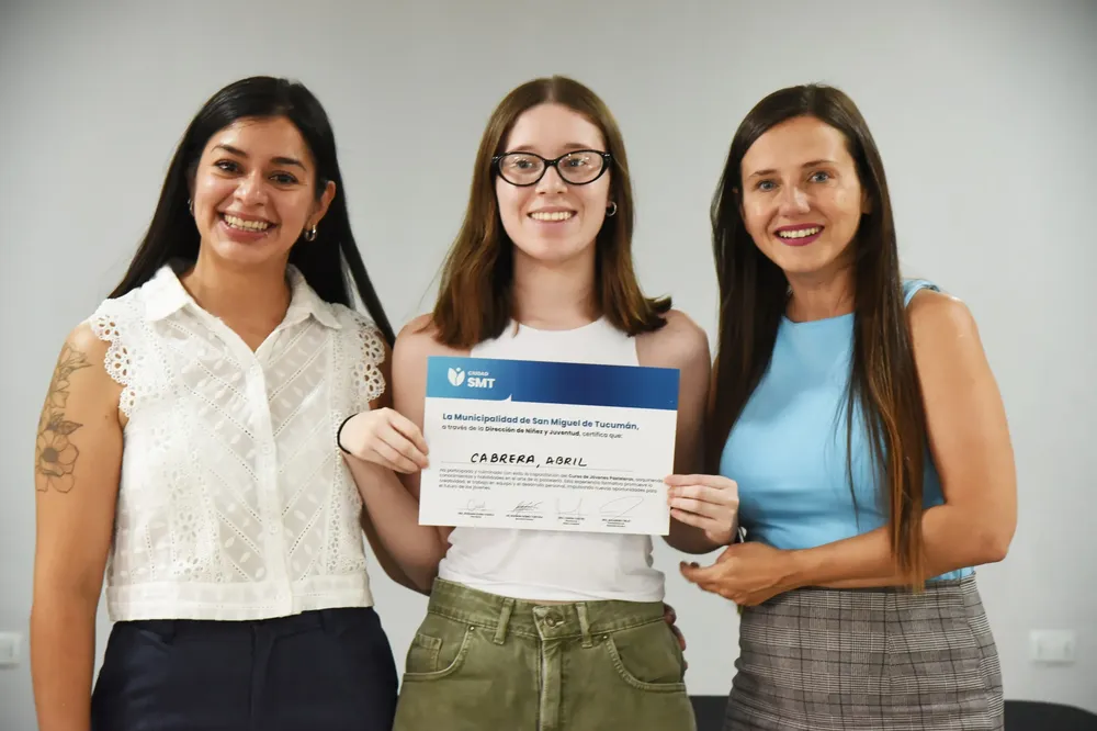 2025 finalización curso pastelería Niñez y Juventud Empleo Joven (1)