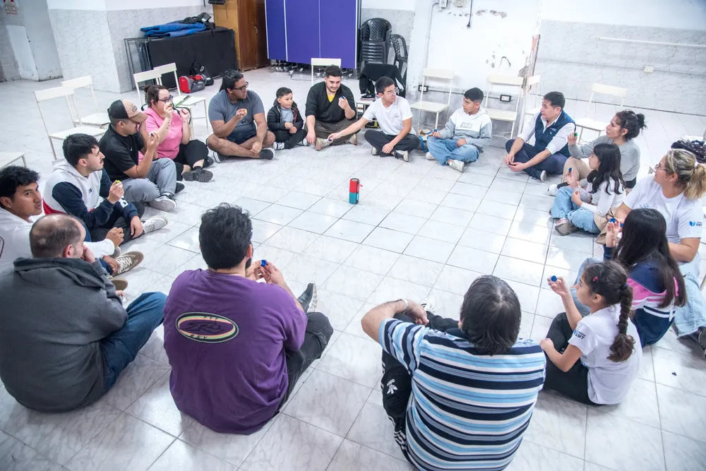 Taller de canto para personas con tartamudez en el Complejo Ledesma