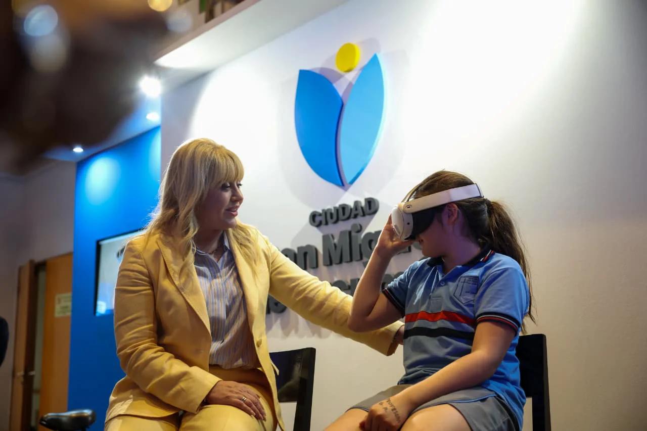 Rossana Chahla presentó el trabajo del Municipio en EXPOCON 2026 (2)