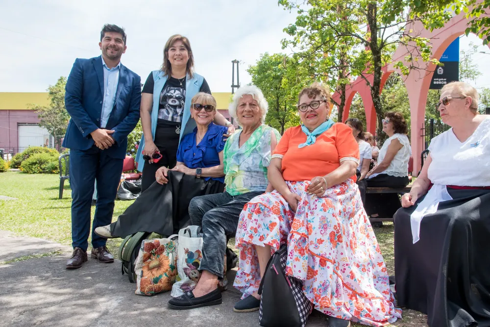 WhatsApp Image 2025-11-11 at 13.37.55 (2)