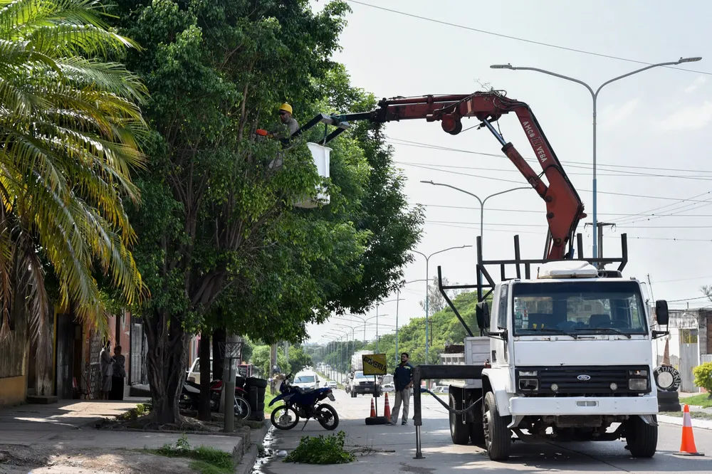 Operativo servicios públicos av Martin Berho 7