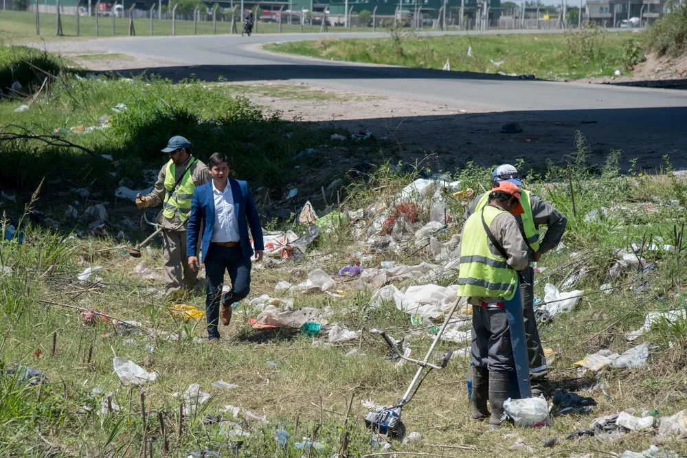 2025 limpieza canales y desagües Barrio alejandro heredia (3)