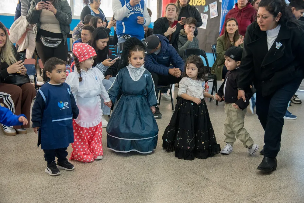 Acto por el aniversario de la Revolución de Mayo en los CDI (3)