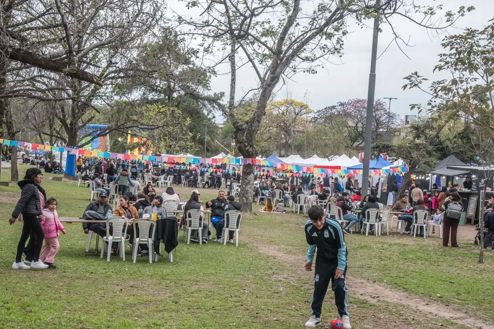 2026 julitos y julietas en parque guillermina (4)