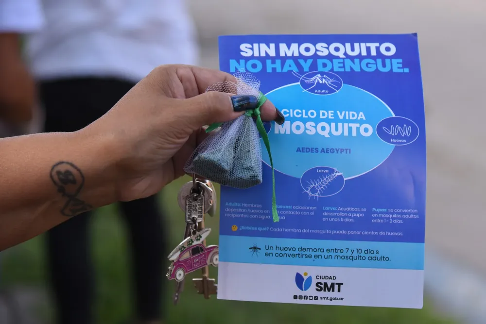 2025 operativo control focal contra dengue barrio Kennedy 4