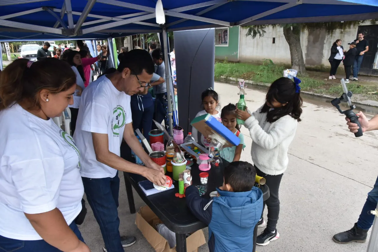 Barrio Elena White Día 1WhatsApp Image 2024-03-21 at 13.36.28