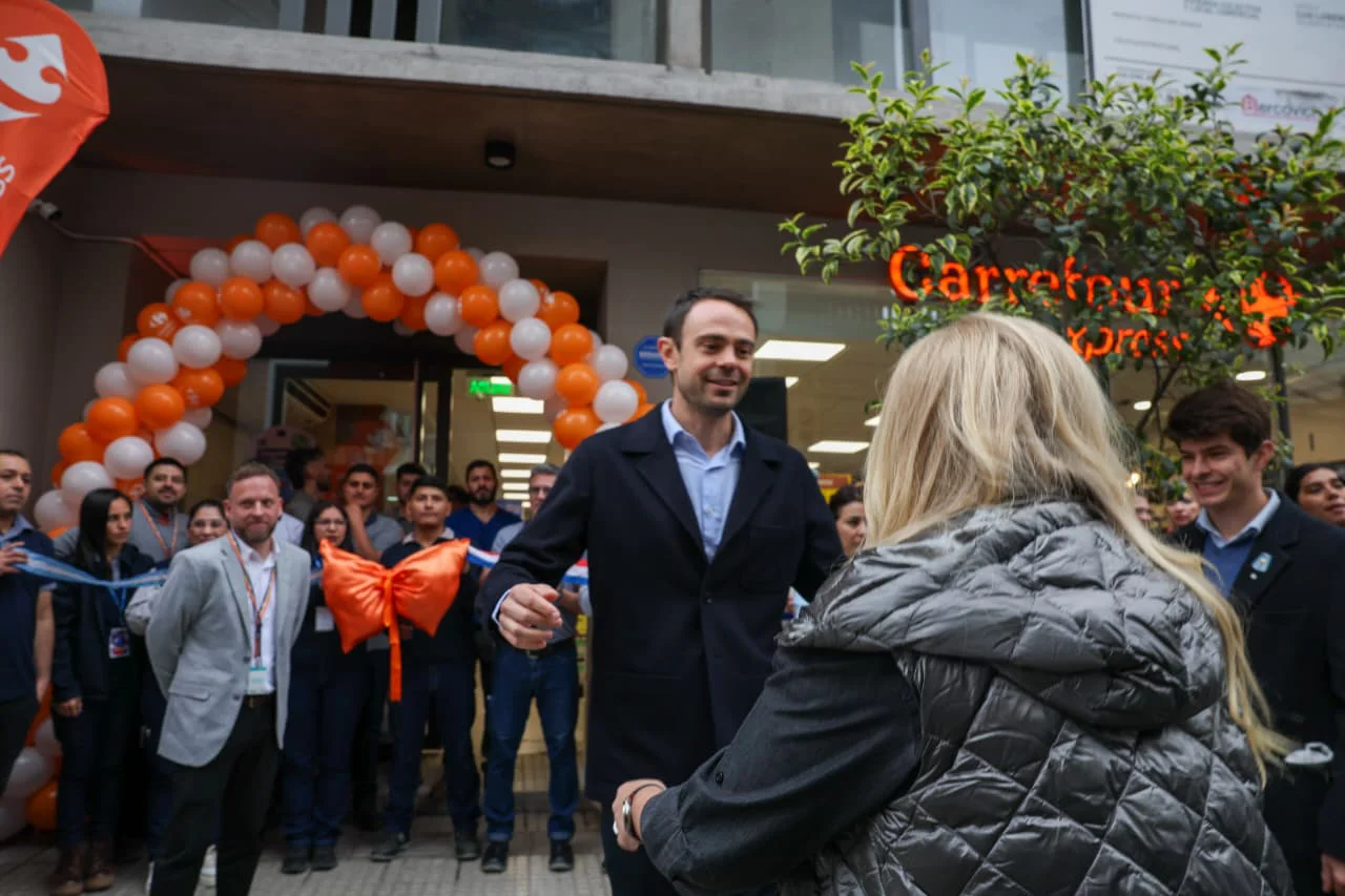 Rossana Chahla participó de la inauguración del primer Carrefour Express de Tucumán (3)