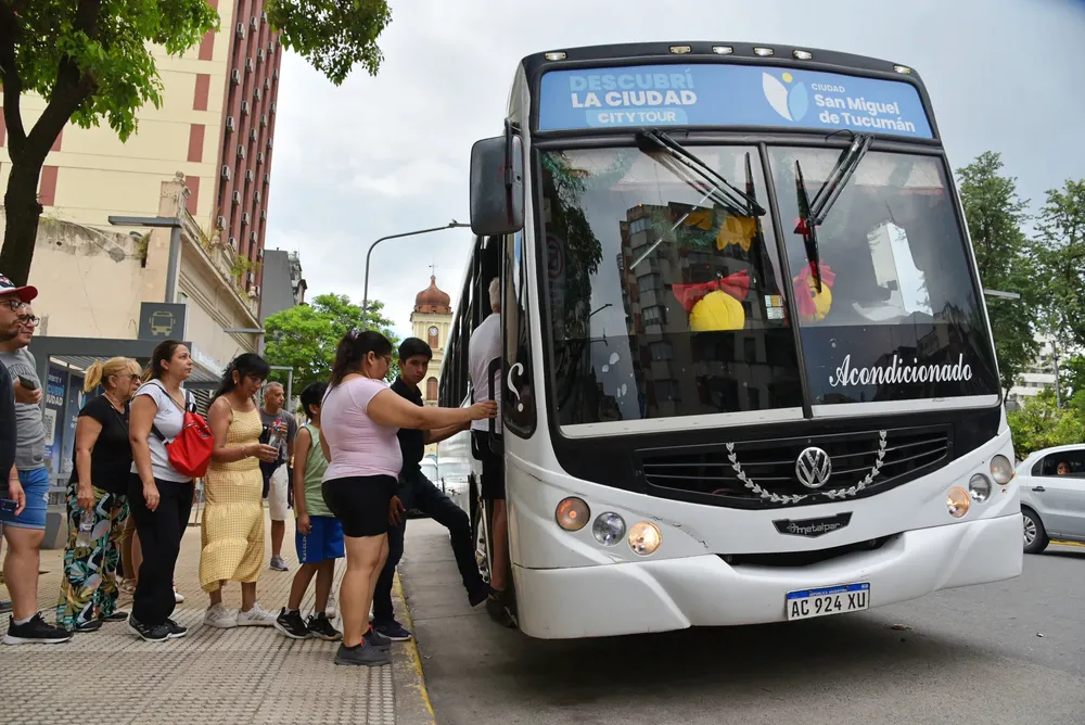 2025 bus turístico agenda finde