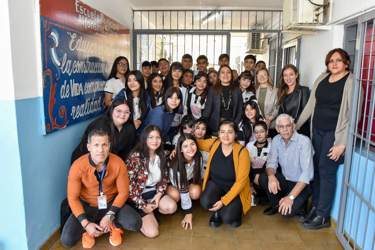 Bus Turístico con alumnos de escuelas municipalesWhatsApp Image 2024-04-19 at 12.59.12