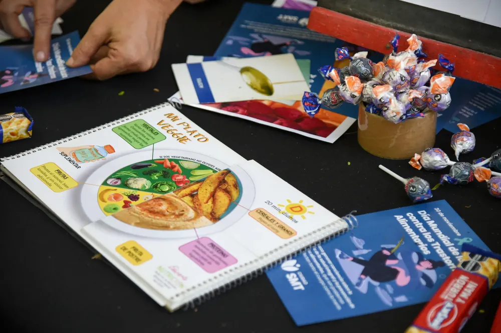 2025 campaña lucha contra trastornos alimentarios NIñez y Juventud (3)