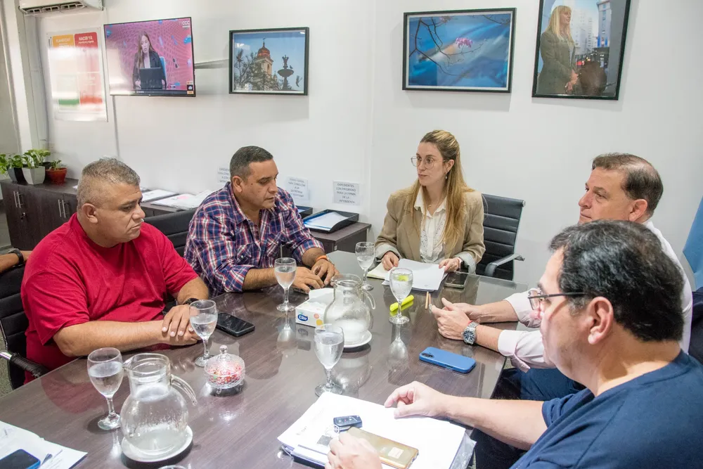 Diálogo con asociaciones de taxis (2)