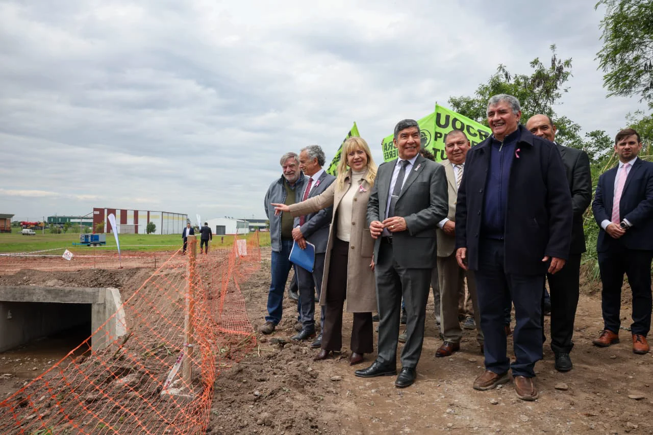 obra hídrica 360 barrio (8)