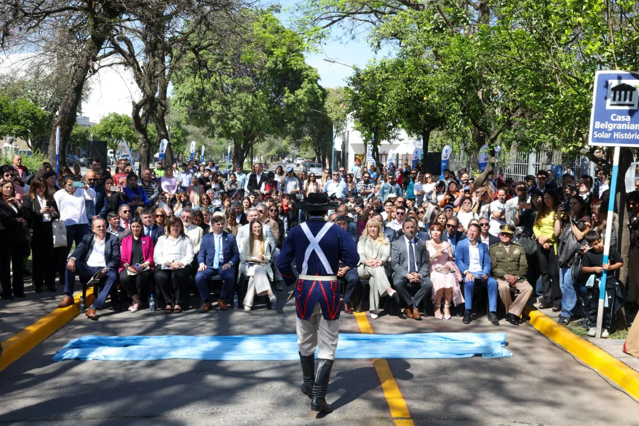 Rossana Chahla encabezó el acto por el 214° aniversario de la Batalla de Tucumán (4)