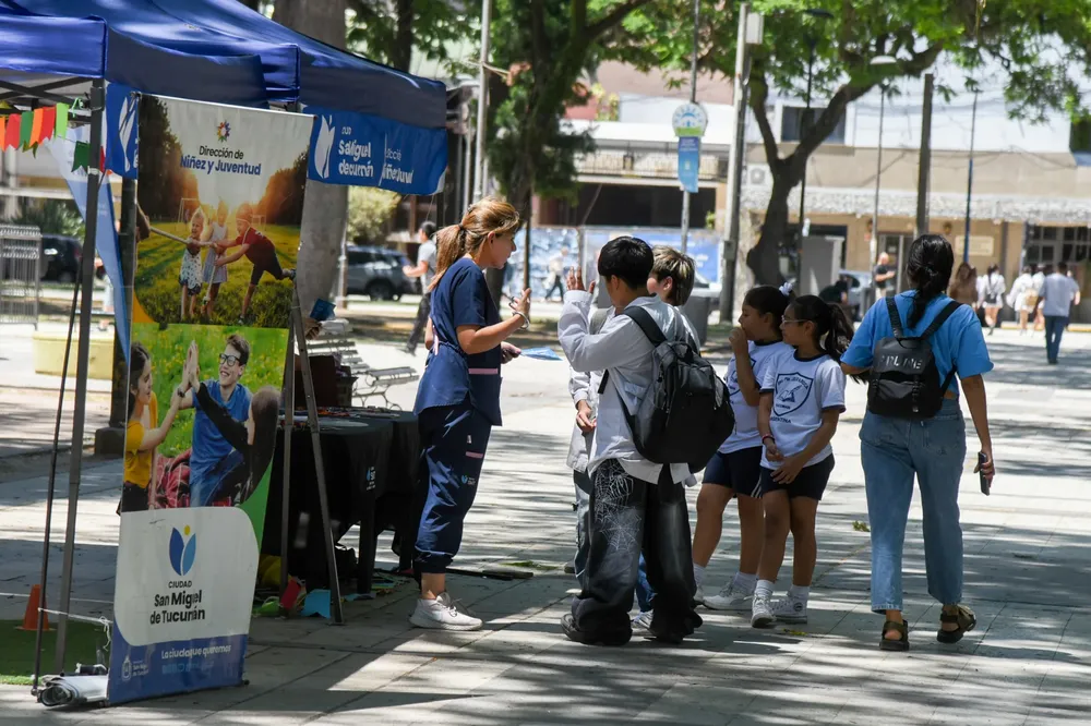 2025 campaña lucha contra trastornos alimentarios NIñez y Juventud (1)