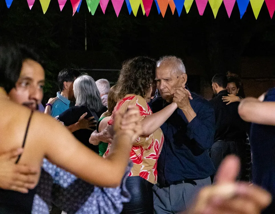 tango milonga en Plaza Urquiza (2)