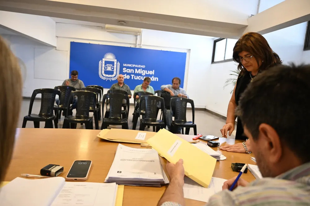 2025 licitación losas de hormigón 2 Compras (1)